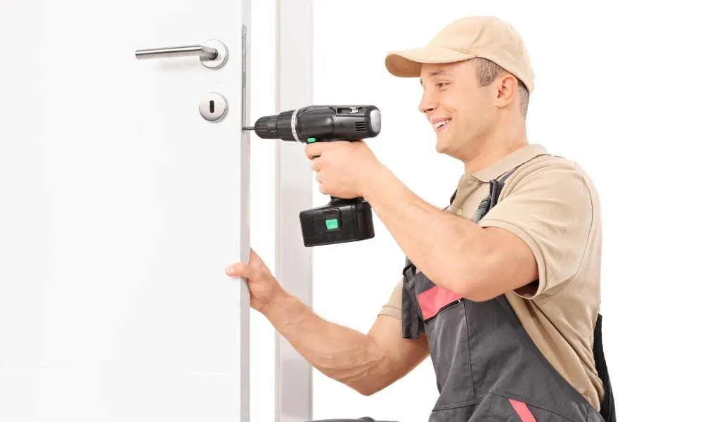 benefits of having an emergency locksmith on speed dial
