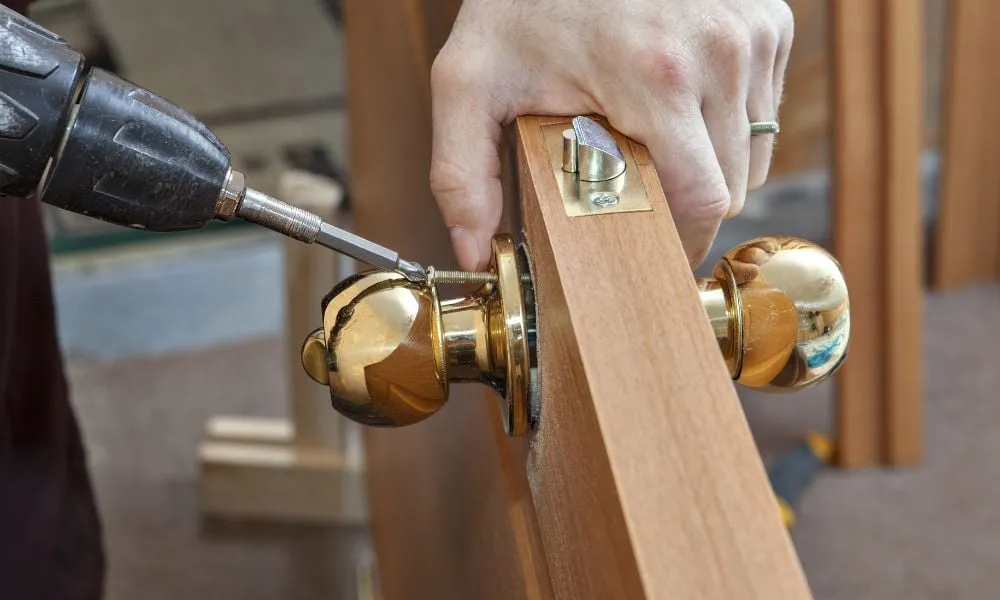 inspect and test locks