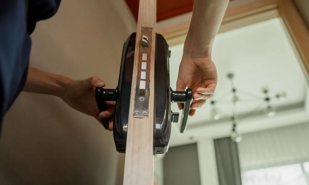 reasons every business needs a professional commercial locksmith