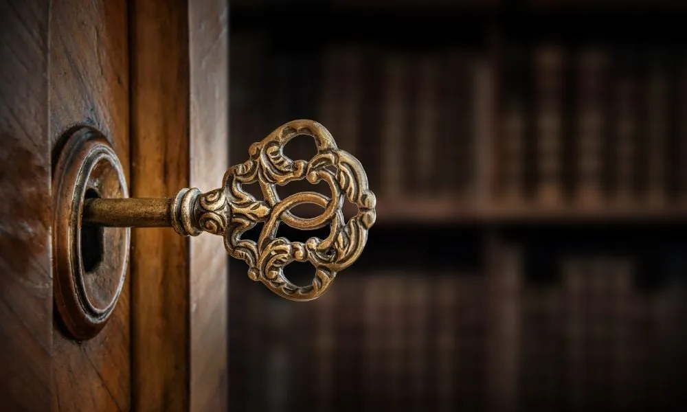 understanding antique key locks