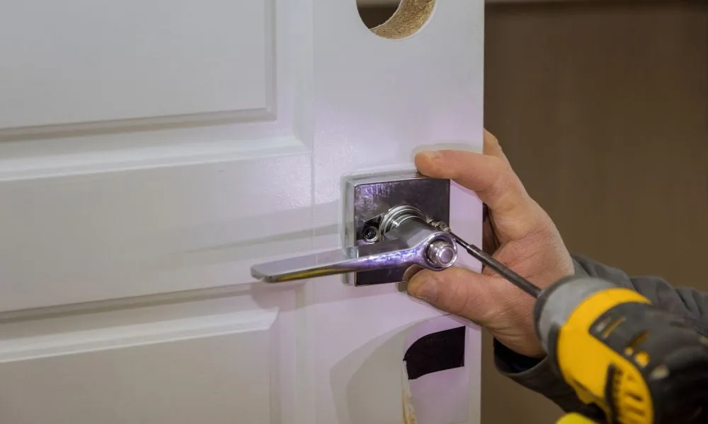 why choose emergency locksmith services